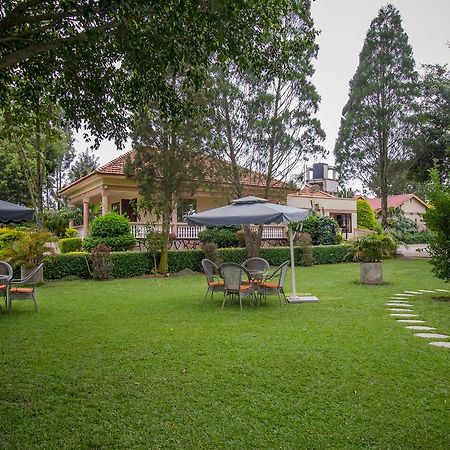 Tuzza Hotel Bushenyi Екстер'єр фото