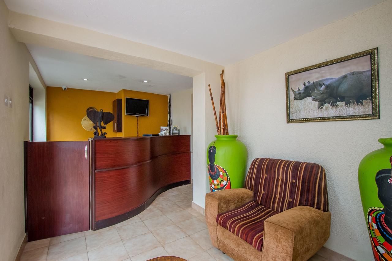 Tuzza Hotel Bushenyi Екстер'єр фото