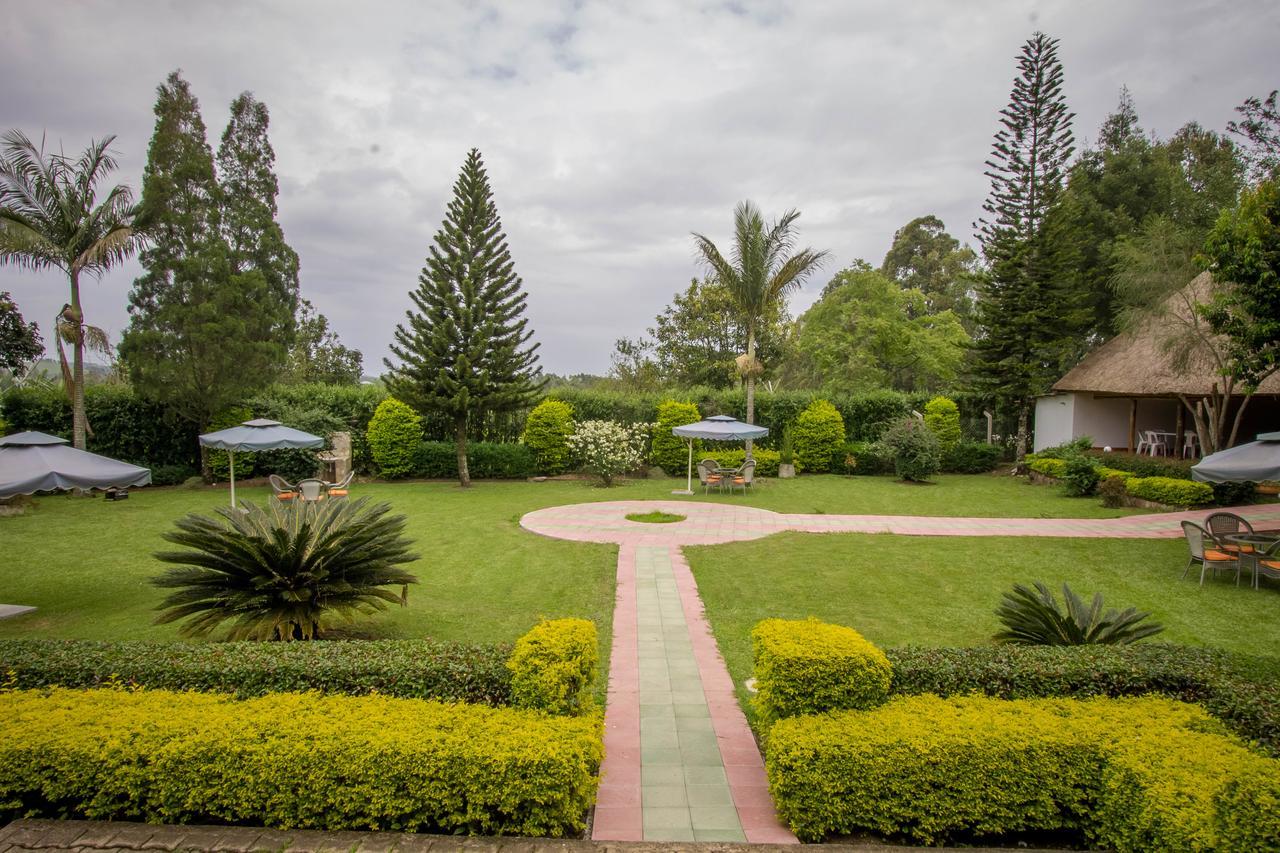 Tuzza Hotel Bushenyi Екстер'єр фото