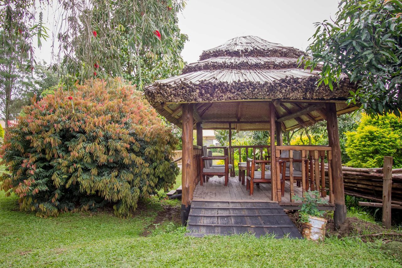 Tuzza Hotel Bushenyi Екстер'єр фото